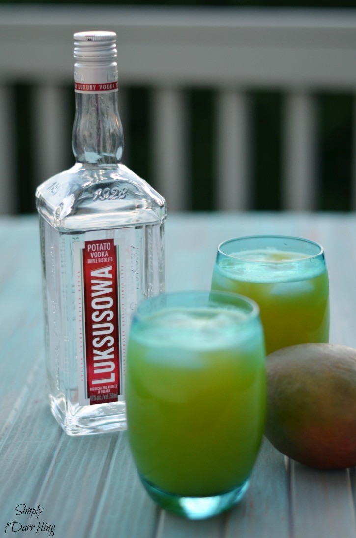 Luksusowa Vodka Mango Cocktail