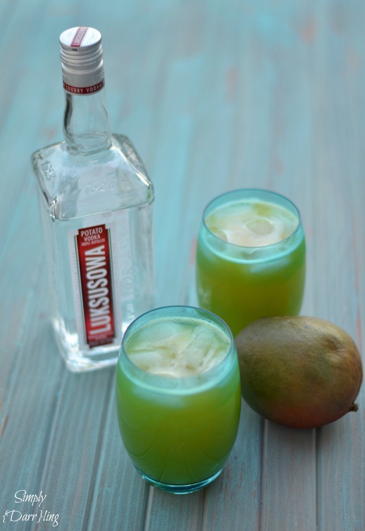 Luksusowa Mango Vodka Cocktail