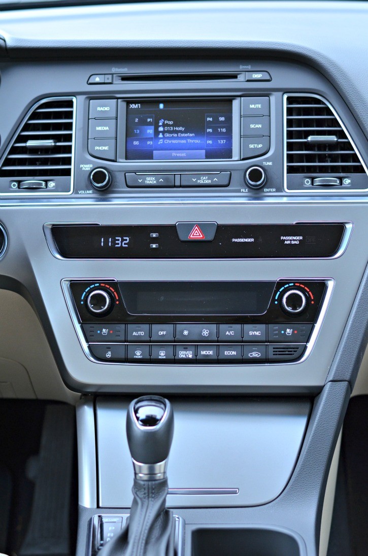 Commuting In The Hyundai Sonata Simply {Darr}ling