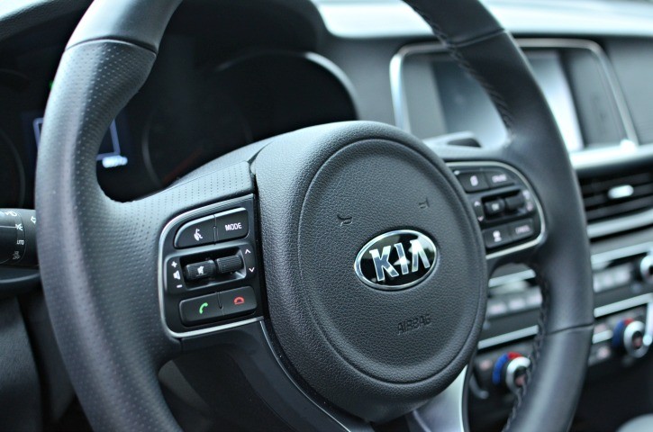 2016-kia-optima-steering-wheel