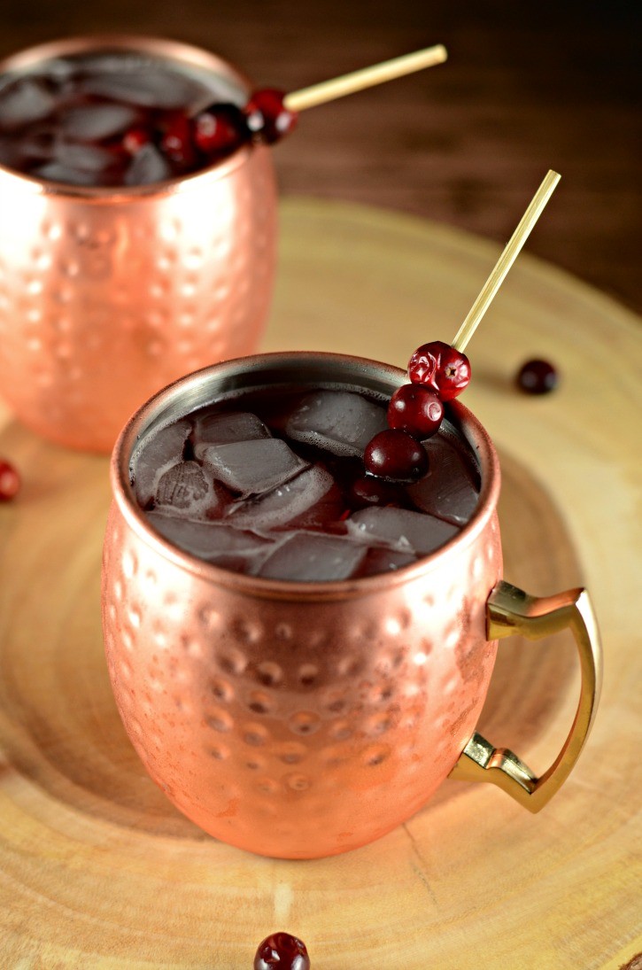 Cranberry Apple Moscow Mule Cocktail Drink Recipe - Simply {Darr}ling