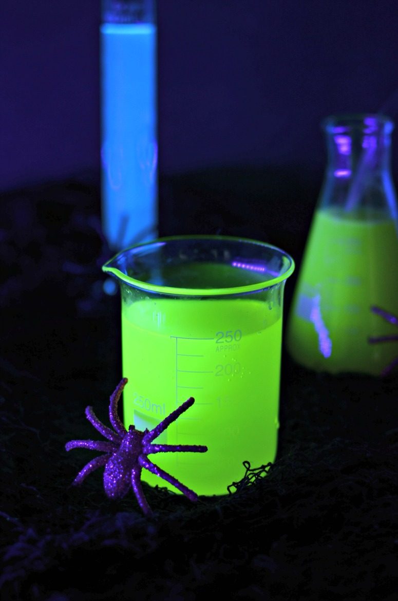 Halloween Cocktails That Glow In The Dark with a Black-light