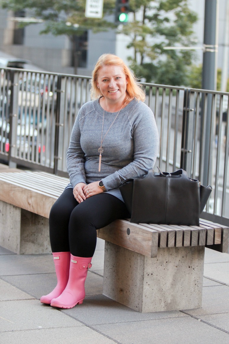 Short Pink Hunter Rain Boots Outfit with Tunic