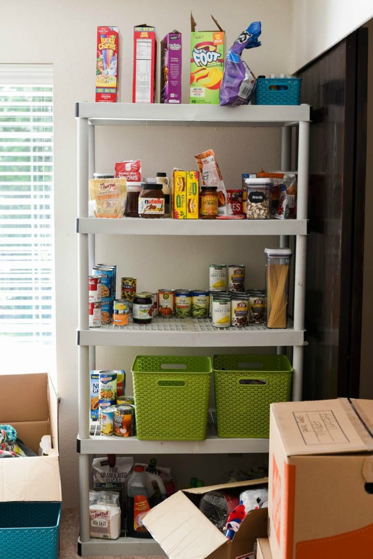 diyhomeimprovementmakeshiftkitchenpantry