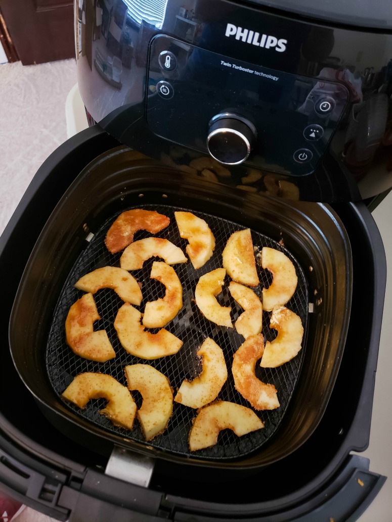 Air Fryer Cinnamon Sugar Apple Slices