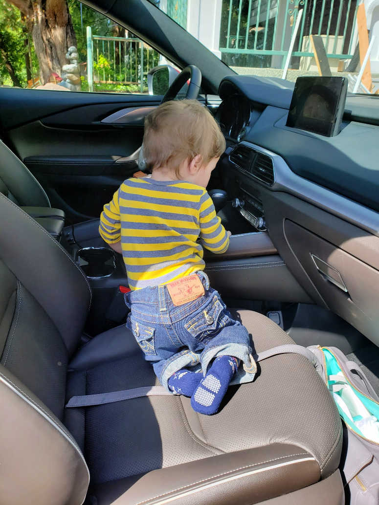 Baby in Mazda CX-9
